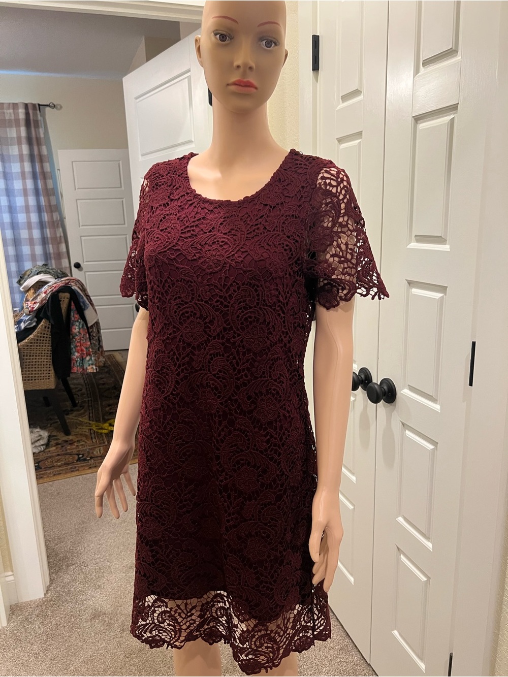 Kut from the Kloth Wine Lace Short Sleeve Dress
